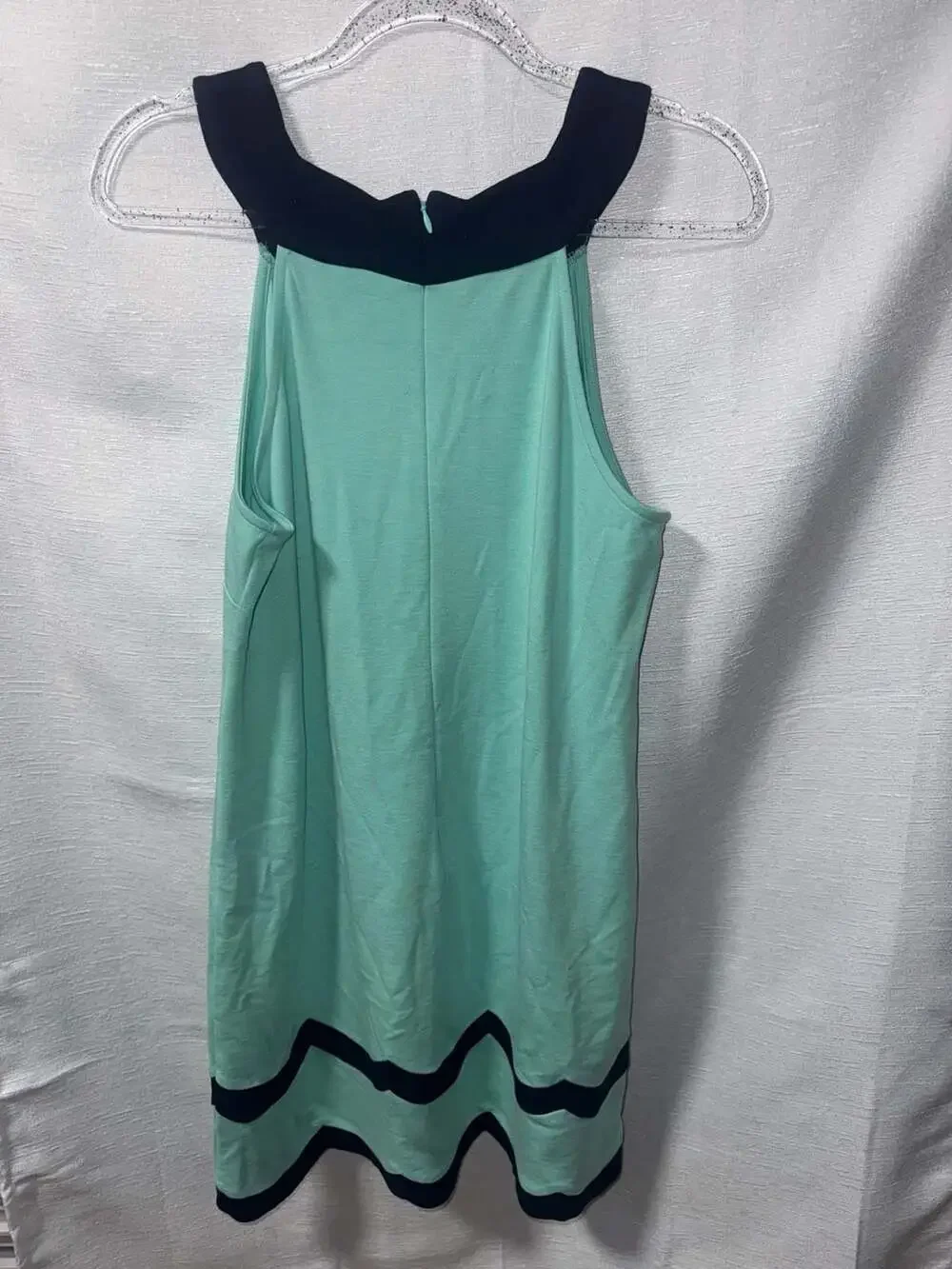 Crown & Ivy Mint Green and Navy Blue Sleeveless Scalloped Hem Mini Dress